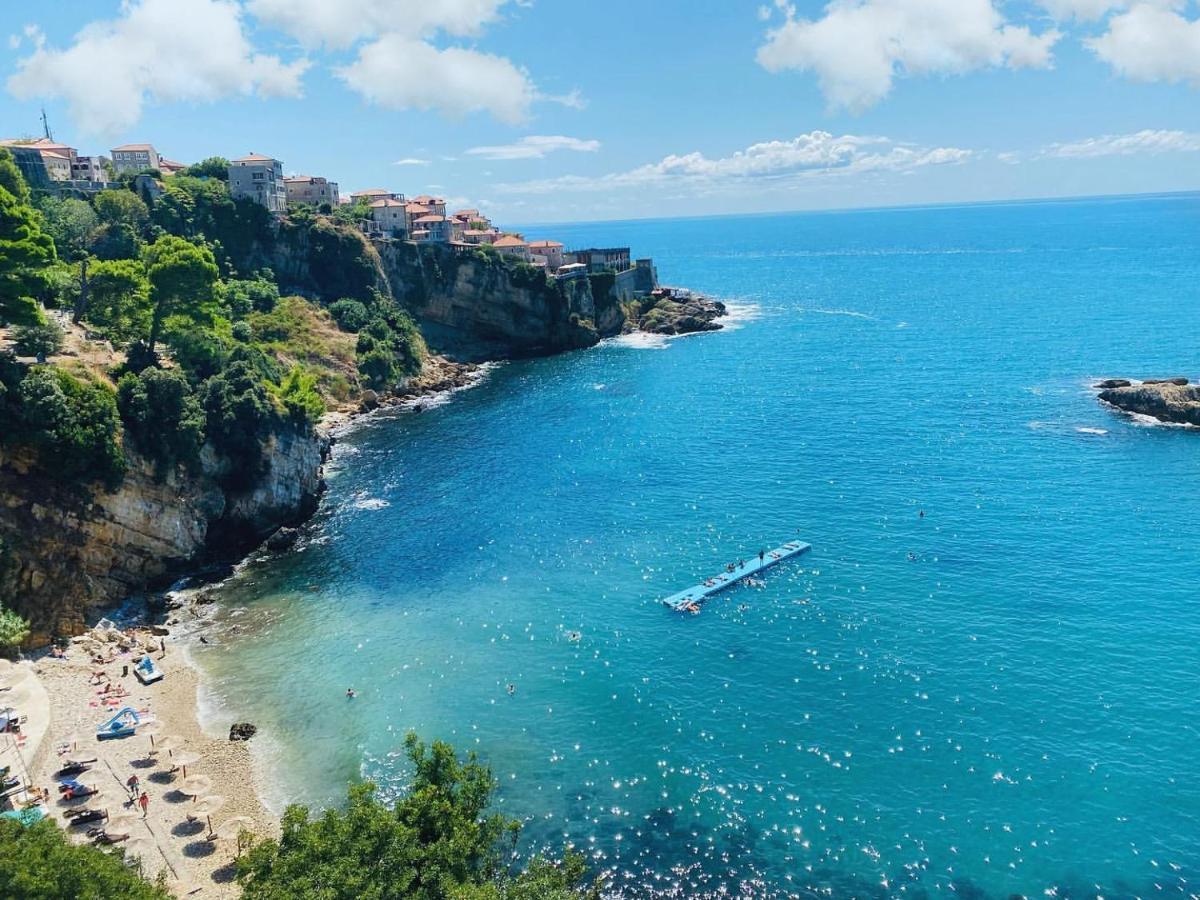 Hotel Maris Ulcinj Buitenkant foto