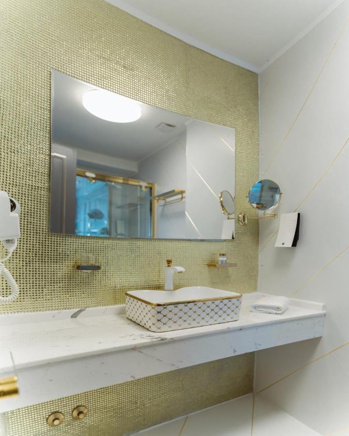 Hotel Maris Ulcinj Buitenkant foto