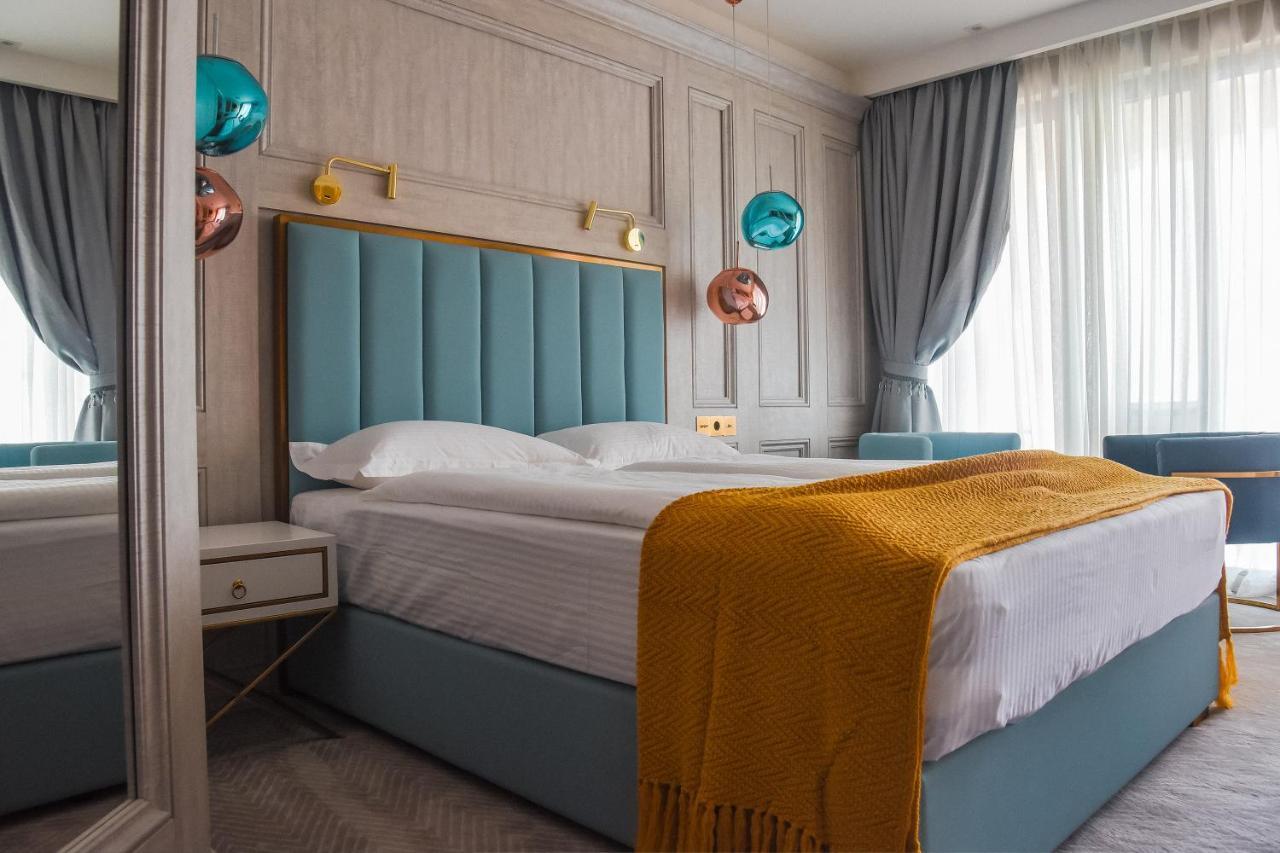 Hotel Maris Ulcinj Buitenkant foto