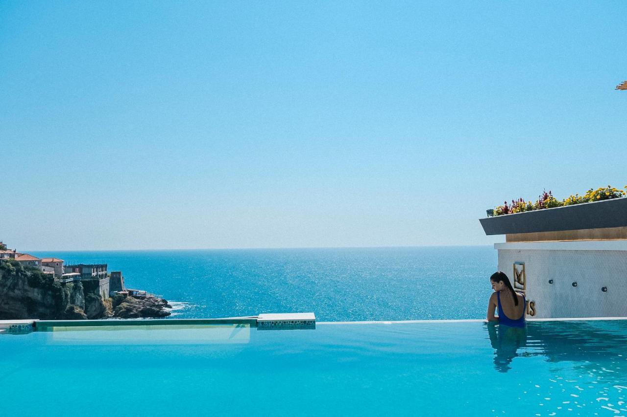 Hotel Maris Ulcinj Buitenkant foto
