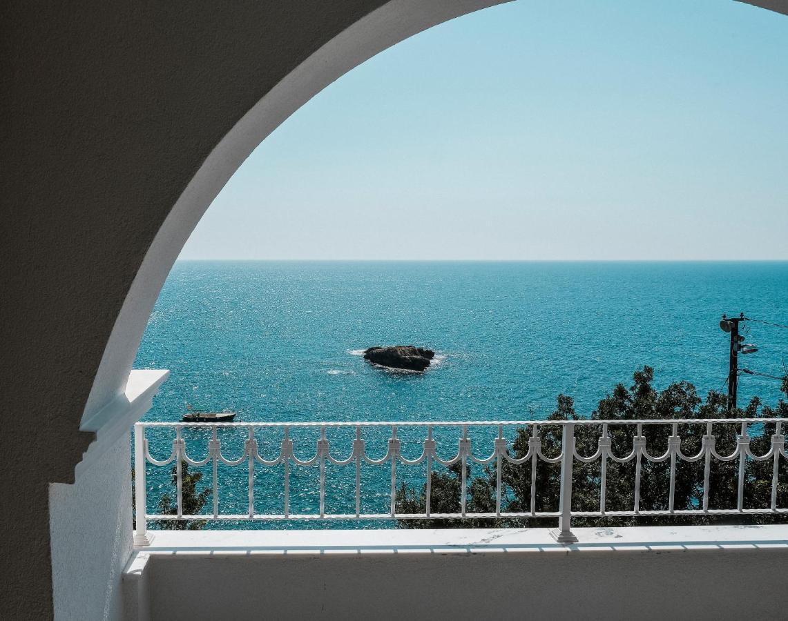 Hotel Maris Ulcinj Buitenkant foto