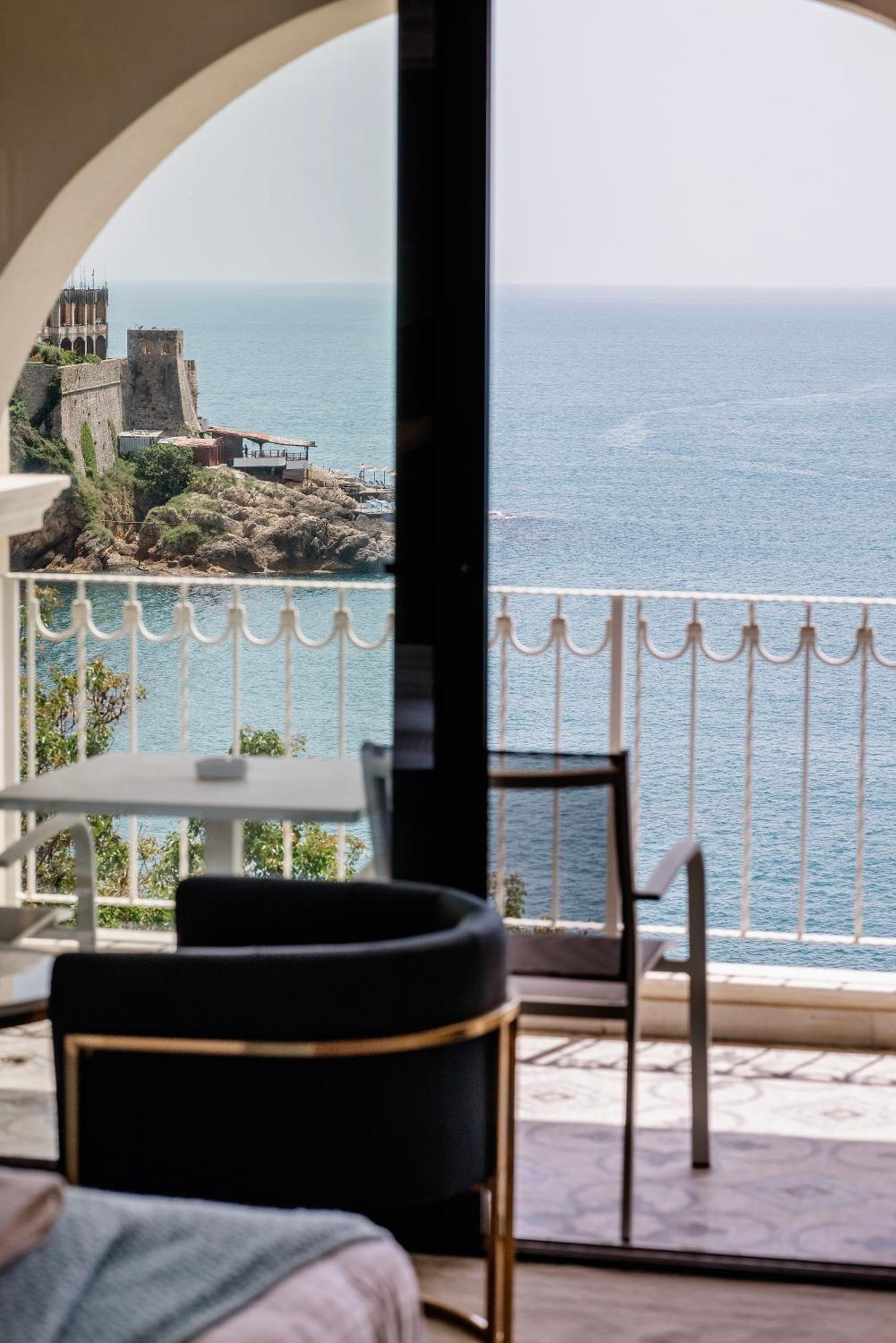 Hotel Maris Ulcinj Buitenkant foto